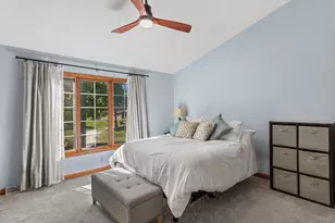 7727 W Maple Ridge Ct, Franklin, WI 53132 - Photo 12