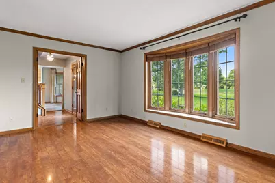 W234S5010  Woodchuck Ln, Waukesha, WI 53189 - Photo 18