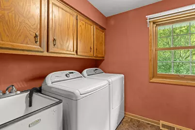 W234S5010  Woodchuck Ln, Waukesha, WI 53189 - Photo 30