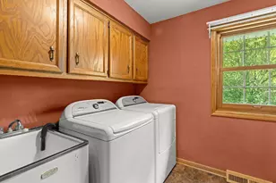 W234S5010 Woodchuck Ln, Waukesha, WI 53189 - Photo 30