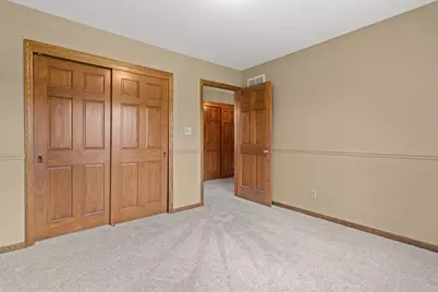 W234S5010  Woodchuck Ln, Waukesha, WI 53189 - Photo 38