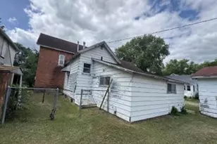 312 N Elm St, Endeavor, WI 53930 - Photo 2