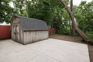 2447 S Burrell St, Milwaukee, WI 53207 - Photo 22