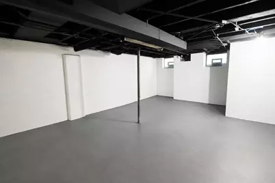 2447 S Burrell St, Milwaukee, WI 53207 - Photo 20