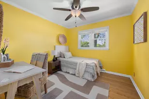 N86W14553 Macarthur Dr, Menomonee Falls, WI 53051 - Photo 16
