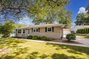 N86W14553 Macarthur Dr, Menomonee Falls, WI 53051 - Photo 1