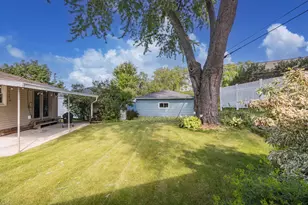 N86W14553 Macarthur Dr, Menomonee Falls, WI 53051 - Photo 32