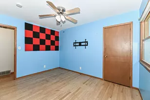 5412 S 14th St, Milwaukee, WI 53221 - Photo 22