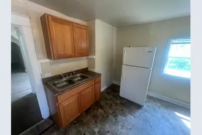 2555A N 16th St, Milwaukee, AZ 53206 - Photo 6