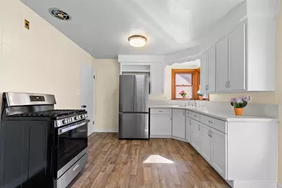 3907 E Holmes Ave, Cudahy, WI 53110 - Photo 6