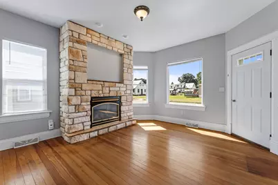 304  Jefferson St, Caledonia, MN 55921 - Photo 2