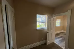 2555 N 16th St, Milwaukee, AZ 53206 - Photo 40