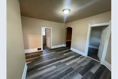 2555 N 16th St, Milwaukee, AZ 53206 - Photo 18