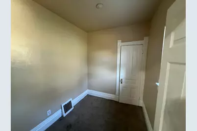 2555 N 16th St, Milwaukee, AZ 53206 - Photo 34