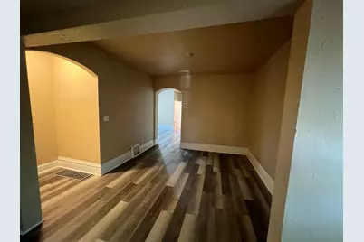 2555 N 16th St, Milwaukee, AZ 53206 - Photo 12