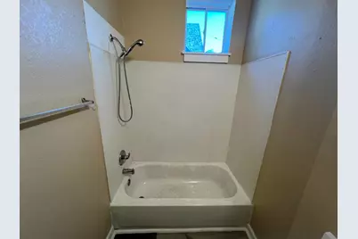2555 N 16th St, Milwaukee, AZ 53206 - Photo 24