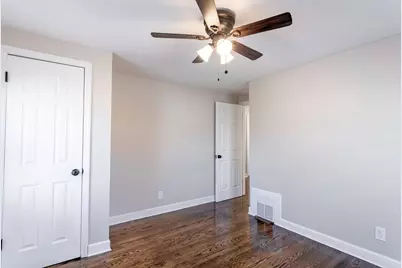 2750 N 61st St, Milwaukee, WI 53210 - Photo 12