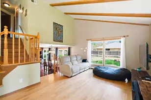 2100 S Woodshire Dr, New Berlin, WI 53151 - Photo 12
