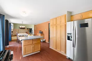 2100 S Woodshire Dr, New Berlin, WI 53151 - Photo 4