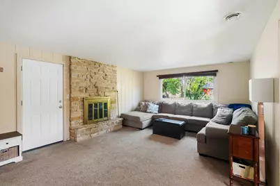 2100 S Woodshire Dr, New Berlin, WI 53151 - Photo 14