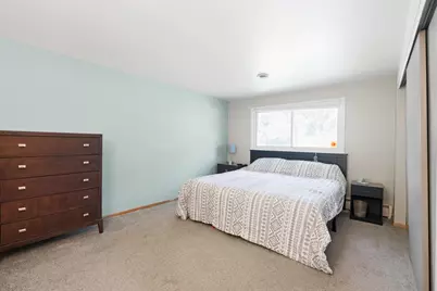 2100 S Woodshire Dr, New Berlin, WI 53151 - Photo 18