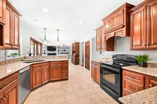 W328N3834 Range Woods Dr, Nashotah, WI 53058 - Photo 12