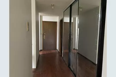 1315 E Elmdale Ct, Shorewood, WI 53211 - Photo 2