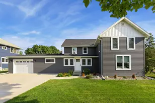 356 Hamilton St, West Salem, WI 54669 - Photo 2