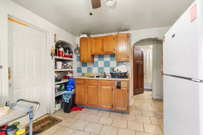 3411 S 14th St #3411A, Milwaukee, WI 53215 - Photo 12