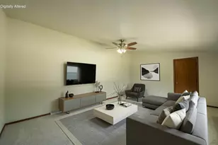 2421 Skyline Dr, West Bend, WI 53090 - Photo 10