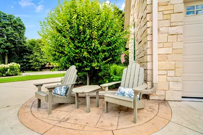 20765  Lincolnshire Ct, Brookfield, WI 53045 - Photo 8