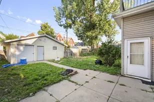 513 N 31st St, Milwaukee, WI 53208 - Photo 22