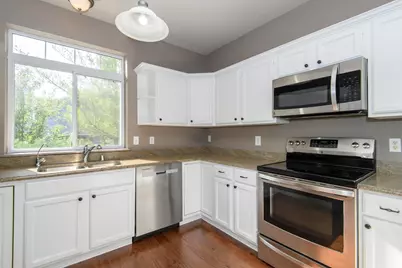 18235 W Wisconsin Ave, Brookfield, WI 53045 - Photo 16