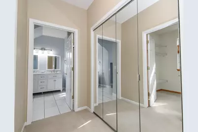 18235 W Wisconsin Ave, Brookfield, WI 53045 - Photo 24