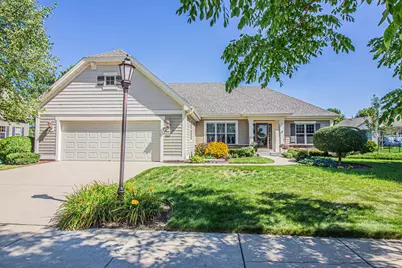 3028  Tanglewood Dr, Waukesha, WI 53189 - Photo 10