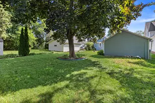433 S 1st St, Cedar Grove, WI 53013 - Photo 30