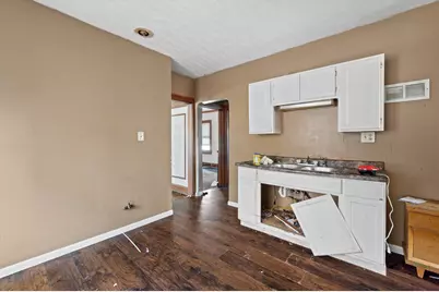 4656 N 40th St, Milwaukee, WI 53209 - Photo 10