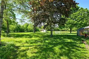 611 W Mequon Rd, Mequon, WI 53092 - Photo 36