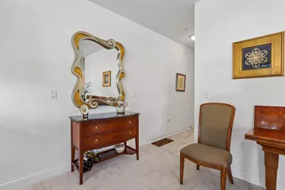 1550 N Warren Ave #113, Milwaukee, WI 53202 - Photo 10