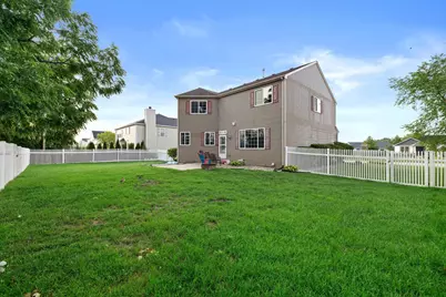 8126  Whitetail Dr, Racine, WI 53406 - Photo 40