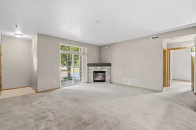 1441  Garay Ln, Port Washington, WI 53074 - Photo 4
