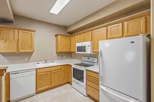 1441 Garay Ln, Port Washington, WI 53074 - Photo 8