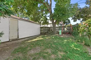 3153 S Pennsylvania Ave, Milwaukee, WI 53207 - Photo 16