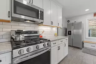 3153 S Pennsylvania Ave, Milwaukee, WI 53207 - Photo 10