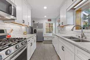 3153 S Pennsylvania Ave, Milwaukee, WI 53207 - Photo 8