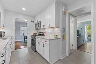 3153 S Pennsylvania Ave, Milwaukee, WI 53207 - Photo 14