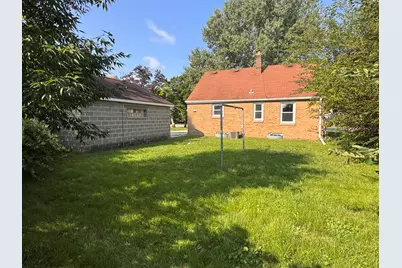 5276 N 60th St, Milwaukee, WI 53218 - Photo 12