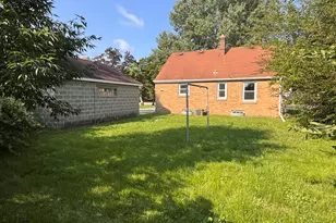 5276 N 60th St, Milwaukee, WI 53218 - Photo 12