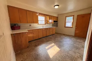 5276 N 60th St, Milwaukee, WI 53218 - Photo 4