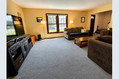10600 W Monastery Dr, Franklin, WI 53132 - Photo 6